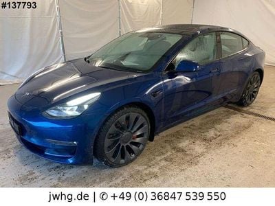 Blau Gebraucht 2022 Tesla Model 3 Performance Limousine | 31.450 € (Guter Preis)