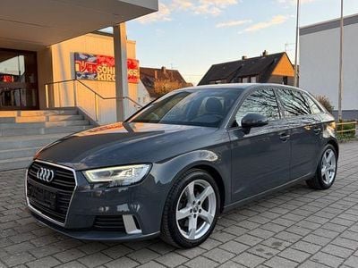 Gebraucht Audi A3 Sport 150 PS (110 kW) 2019 Grau Limousine