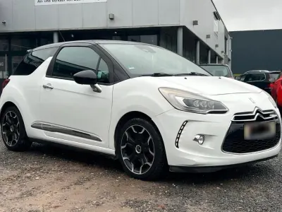 Gebraucht Citroën DS3 Sport Chic 165 PS (121 kW) 2016 Weiß Kleinwagen