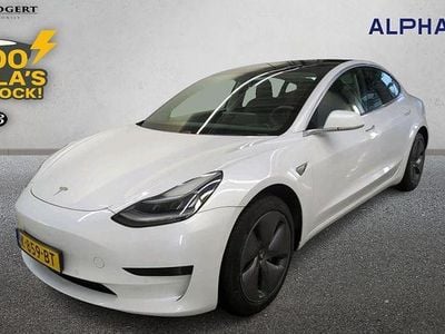 Weiß Gebraucht 2020 Tesla Model 3 Standard Range Limousine | 21.400 € (Guter Preis)