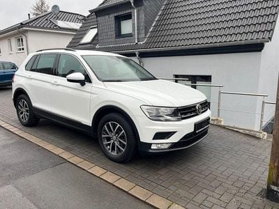 Gebraucht VW Tiguan Comfortline 131 PS (96 kW) 2017 Pure white SUV