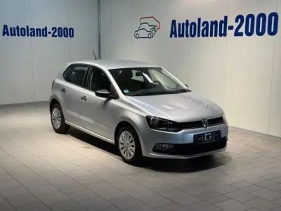 Gebraucht VW Polo Trendline 75 PS (55 kW) 2016 Reflexsilber (metallic) Kleinwagen