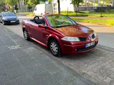 Brugt Renault Mégane Cabriolet Dynamique 131 HK (96 kW) 2006 Rød Cabriolet