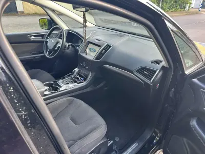 Używany Ford S-MAX Trend 179 KM (131 kW) 2016 Czarny Minivan
