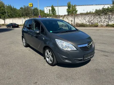 Gebraucht Opel Meriva Active 120 PS (88 kW) 2013 Grau Van / Kleinbus