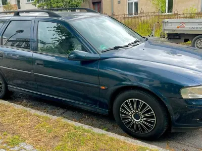 Gebraucht Opel Vectra 125 PS (91 kW) 1999 Blau Kombi