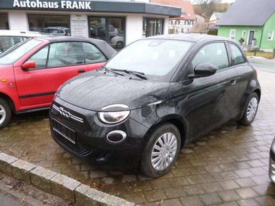 Gebraucht Fiat 500e Passion 86 kW (118 PS) 2021 Colore esterno (onyx schwarz) Kleinwagen