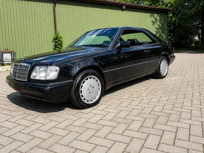 Gebraucht Mercedes E320 220 PS (161 kW) 1993 Schwarz Coupé