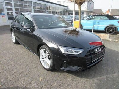 Gebraucht Audi A4 Advanced 150 PS (110 kW) 2023 Mythosschwarz (metallic) Kombi