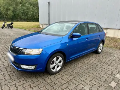 Gebraucht Skoda Rapid Ambition 105 PS (77 kW) 2014 Blau Kleinwagen