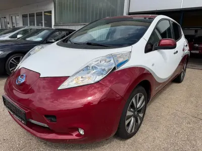 Gebraucht Nissan Leaf 360º 80 kW (109 PS) 2016 Rot Kleinwagen