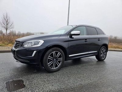 Usata Volvo XC60 Summum 220 CV (161 kW) 2016 Blu SUV