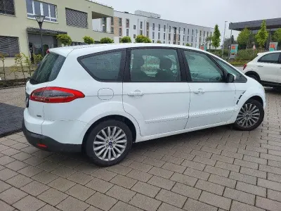 Gebraucht Ford S-MAX Business Edition 160 PS (117 kW) 2014 Weiß Van / Kleinbus