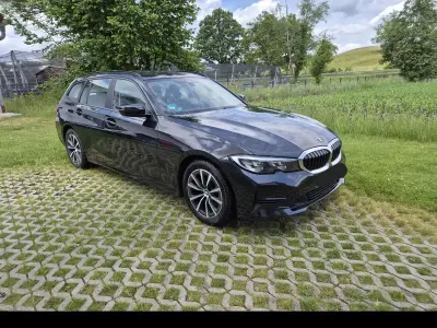 Gebraucht BMW 320 Advantage 184 PS (135 kW) 2020 Schwarz Kombi