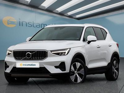 Weiß Gebraucht 2022 Volvo XC40 SUV | 32.999 € (Fairer Preis)