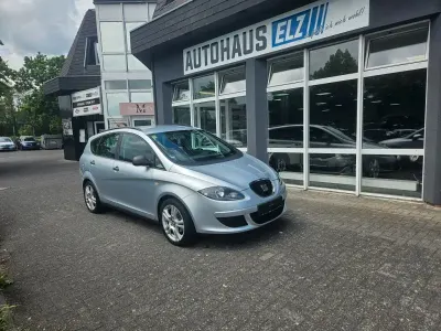 Gebraucht Seat Altea XL Comfort 102 PS (75 kW) 2007 Silber Van / Kleinbus