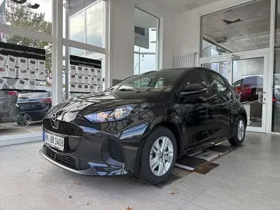 Gebraucht Mazda 2 Center-Line 116 PS (85 kW) 2025 Opera black (metallic) Kleinwagen