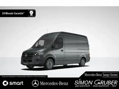 Używany Mercedes Sprinter 170 KM (125 kW) 2024 Szary Van