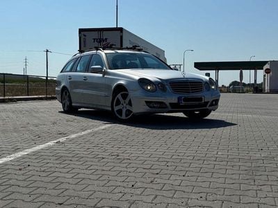 Mercedes E280