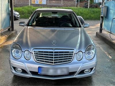 Mercedes E200