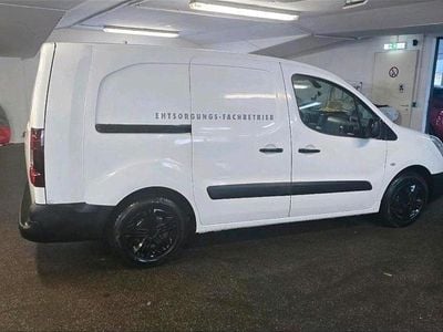 Weiß Gebraucht 2016 Citroën Berlingo Van / Kleinbus | 4.800 € (Guter Preis)