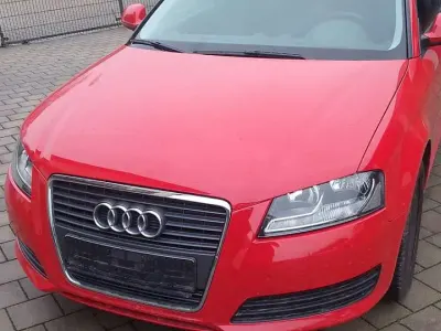 Gebraucht Audi A3 101 PS (74 kW) 2010 Rot Kleinwagen