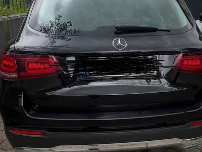 Używany Mercedes GLC220 Exclusive 194 KM (142 kW) 2020 Czarny SUV