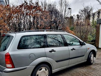 Gebraucht Ford Focus 75 PS (55 kW) 2004 Grau Kombi