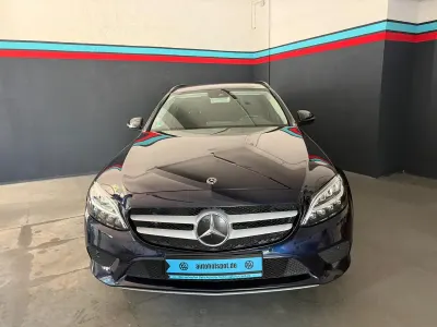 Gebraucht Mercedes C220 194 PS (142 kW) 2019 Blau Kombi