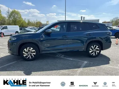 Neu VW Tayron Life 110 PS (80 kW) 2026 Blau SUV