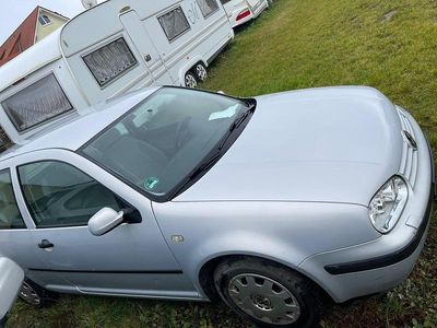 Gebraucht VW Golf IV Comfortline 74 PS (54 kW) 2000 Silber Kleinwagen