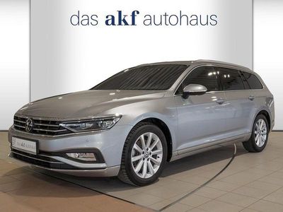 Usata VW Passat Elegance 150 CV (110 kW) 2024 Argento Station wagon