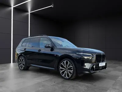 Gebraucht BMW X7 M Sport 352 PS (258 kW) 2025 Schwarz SUV