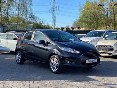 Second-hand Ford Fiesta SYNC Edition 80 CP (58 kW) 2014 Negru Hatchback