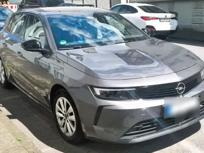 Gebraucht Opel Astra Edition 131 PS (96 kW) 2025 Grau Kleinwagen