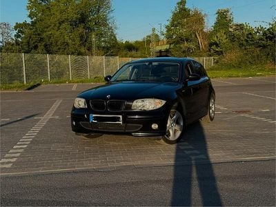 Usata BMW 118 129 CV (94 kW) 2006 Nero Utilitaria