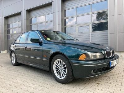 Gebraucht BMW 540 286 PS (210 kW) 2001 Grün Limousine