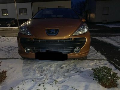 Orange Gebraucht 2006 Peugeot 207 Limousine | 1.600 €