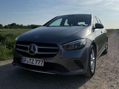 Mercedes B180