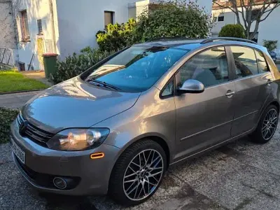 Gebraucht VW Golf Plus Cross 122 PS (89 kW) 2010 Braun Van / Kleinbus