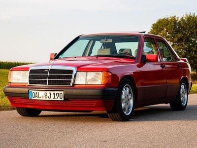 Gebraucht Mercedes 190 122 PS (89 kW) 1991 Rot Limousine