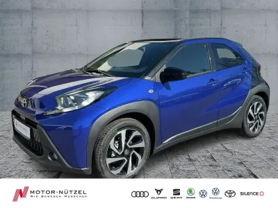 Neu Toyota Aygo X 72 PS (52 kW) 2025 Blau SUV