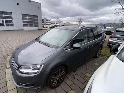 Gebraucht VW Sharan Highline 177 PS (130 kW) 2020 Grau Van / Kleinbus