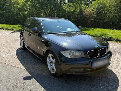 Second-hand BMW 118 143 CP (105 kW) 2011 Negru Hatchback