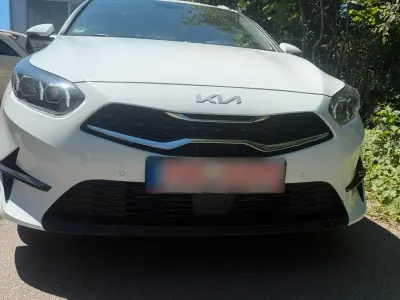 Gebraucht Kia Ceed 136 PS (100 kW) 2021 Weiß Kleinwagen