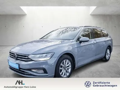 Gebraucht VW Passat Business 150 PS (110 kW) 2023 Grau Kombi