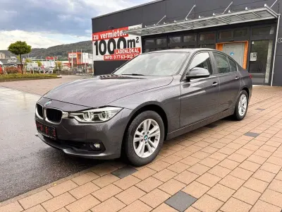 Gebraucht BMW 318 Advantage 136 PS (100 kW) 2017 Grau Limousine