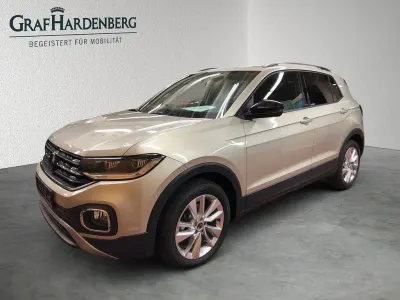 Gebraucht VW T-Cross Move 110 PS (80 kW) 2023 Ivory silver metallic SUV