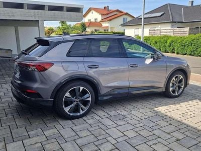 Gebraucht Audi Q4 e-tron S-Line 150 kW (204 PS) 2022 Grau SUV