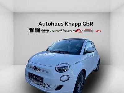 Colore esterno (arktis weiß) Gebraucht 2022 Fiat 500e Icon Cabrio | 23.490 € (Teuer)